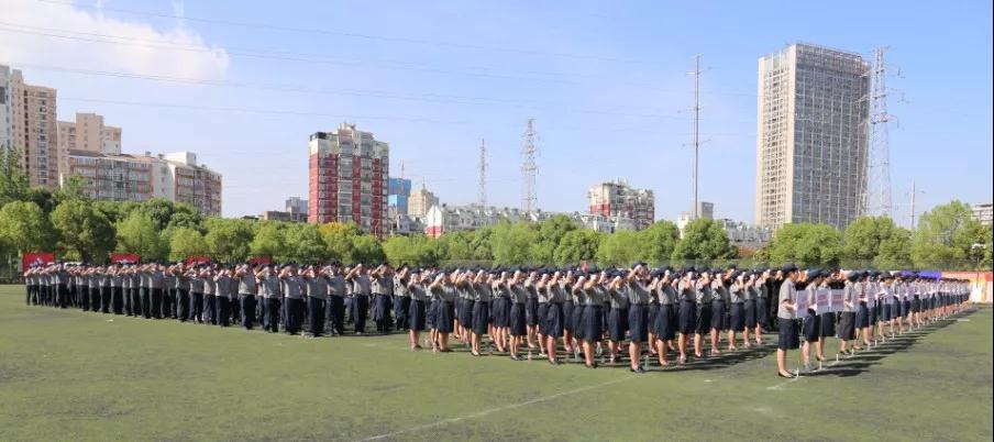 “保大庆、护军运”，武汉市千名保安集结宣誓